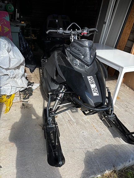 Arctic-cat M8000 ltd 4 of 12
