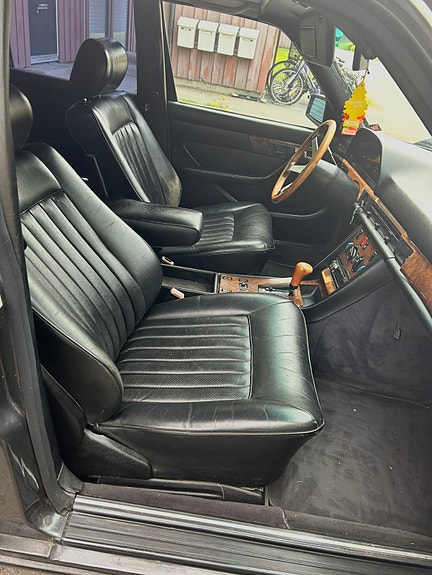 Mercedes-Benz 300 SE 6 of 10