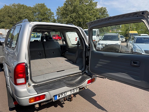 Suzuki Grand Vitara 6 of 9
