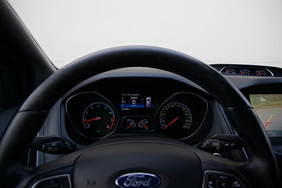 Ford Focus 17 of 23
