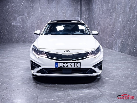 Kia Optima 2 of 30