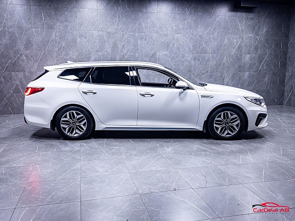 Kia Optima 8 of 30