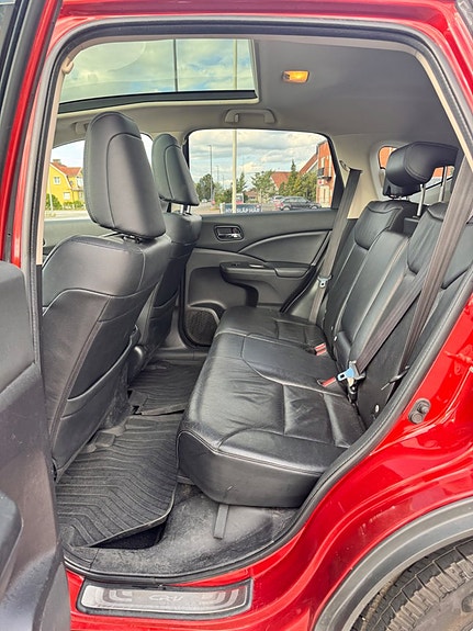 Honda CR-V 8 of 14