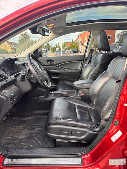 Honda CR-V 10 of 14
