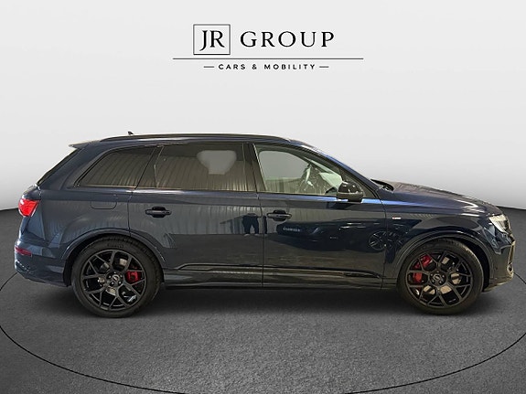 Audi Q7 7 of 13