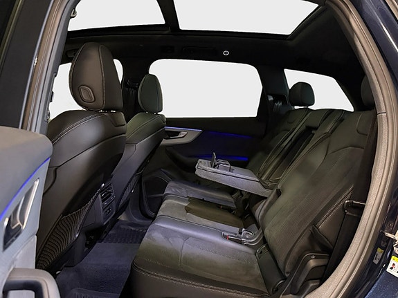 Audi Q7 10 of 13