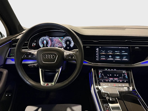Audi Q7 9 of 13