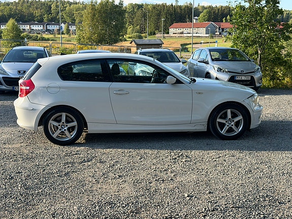 BMW 118d 4 of 19