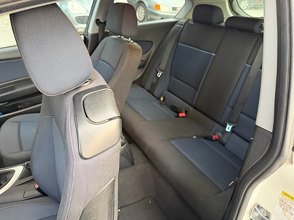 BMW 118d 11 of 19