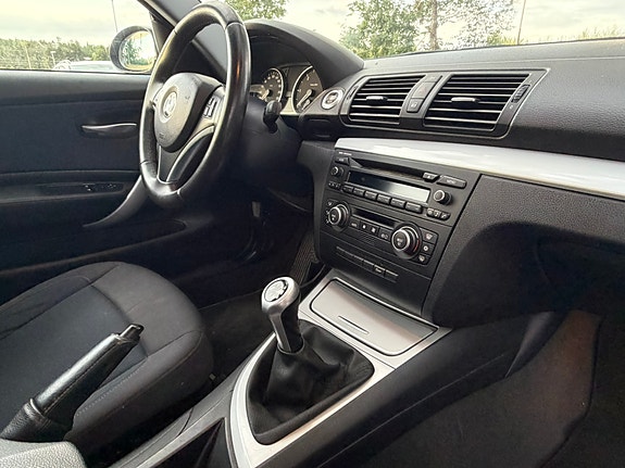 BMW 118d 13 of 19