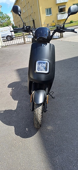 Lvneng Lv Scooter LX 04 2 of 2