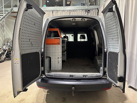 Volkswagen Caddy Maxi 10 of 26