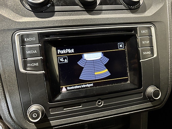 Volkswagen Caddy Maxi 19 of 26