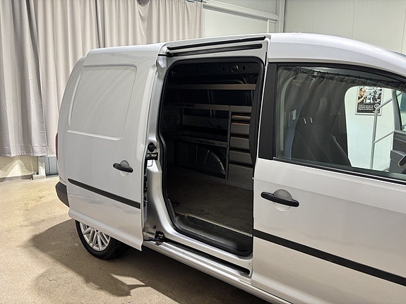 Volkswagen Caddy Maxi 12 of 26