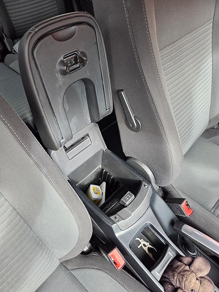 Ford C-Max 23 of 27