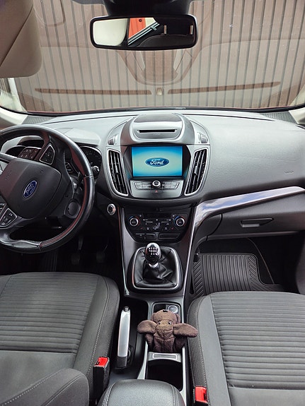 Ford C-Max 7 of 27