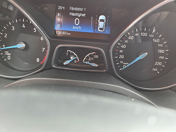 Ford C-Max 9 of 27