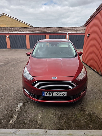 Ford C-Max 4 of 27