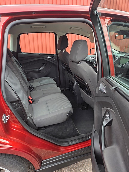 Ford C-Max 6 of 27