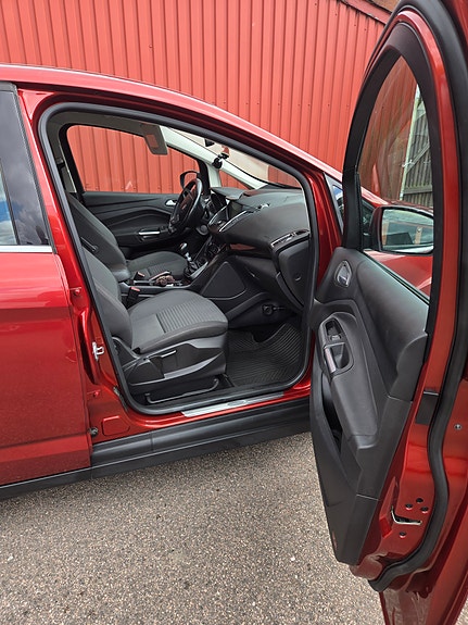 Ford C-Max 5 of 27