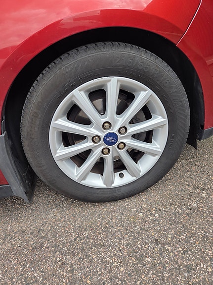 Ford C-Max 13 of 27