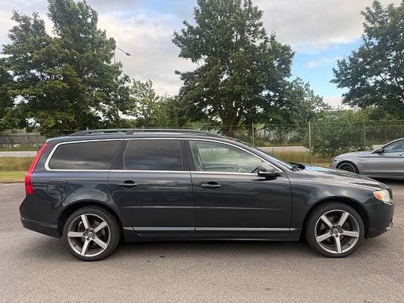 Volvo V70 5 of 9