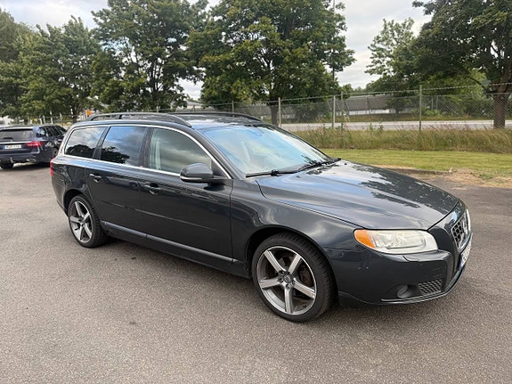 Volvo V70 4 of 9