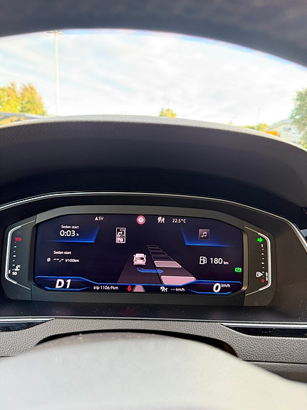 Volkswagen Passat 11 of 12