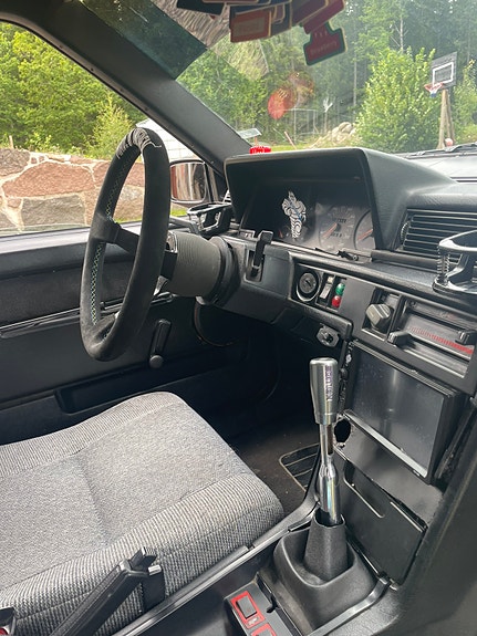 Volvo 740 4 of 6
