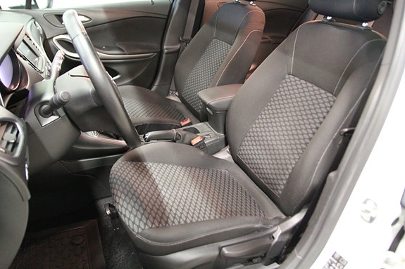 Opel Astra 11 of 20