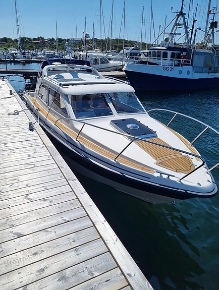 Sailfish 26 F – Volvo Penta D4-260 l Varmförvarad! 2 of 8