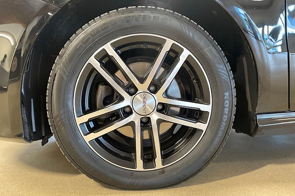 Mercedes-Benz B180 5 of 24
