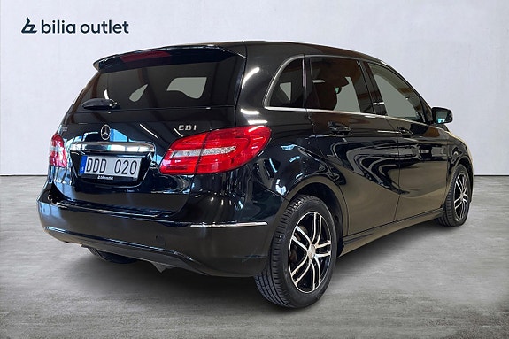 Mercedes-Benz B180 9 of 24