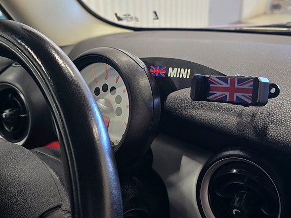 MINI Clubman Cooper D 23 of 26