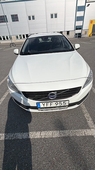 Volvo V60 3 of 18