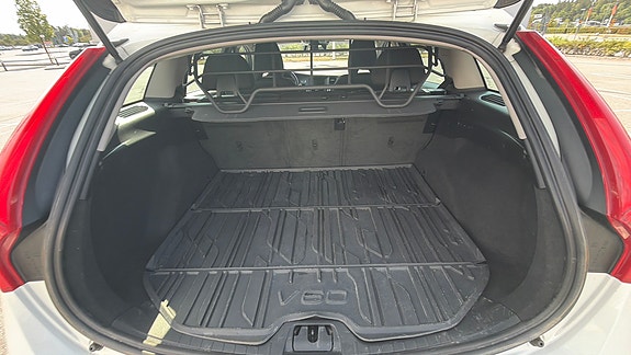 Volvo V60 14 of 18