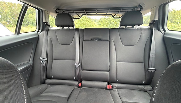 Volvo V60 12 of 18