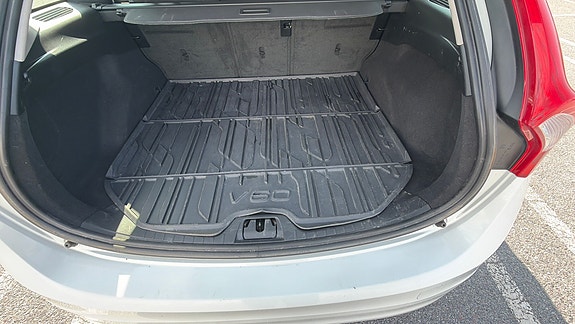 Volvo V60 13 of 18