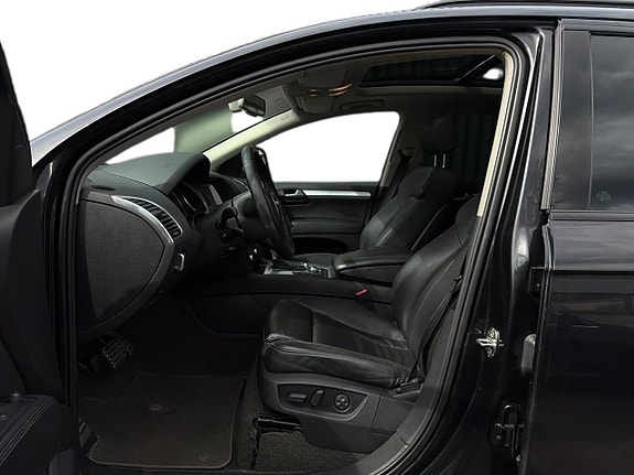 Audi Q7 10 of 27