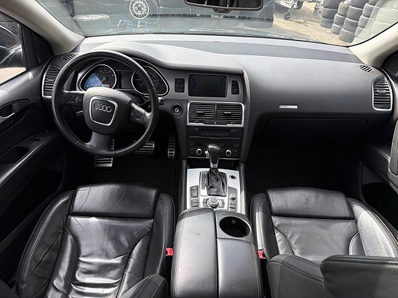 Audi Q7 15 of 27
