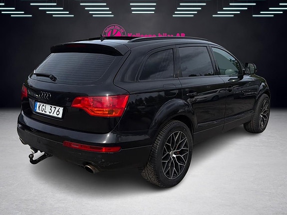 Audi Q7 8 of 27