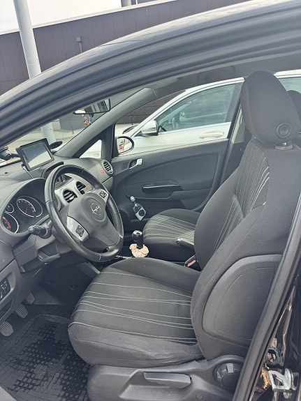 Opel Corsa 4 of 11