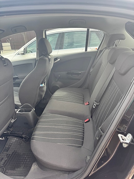 Opel Corsa 3 of 11