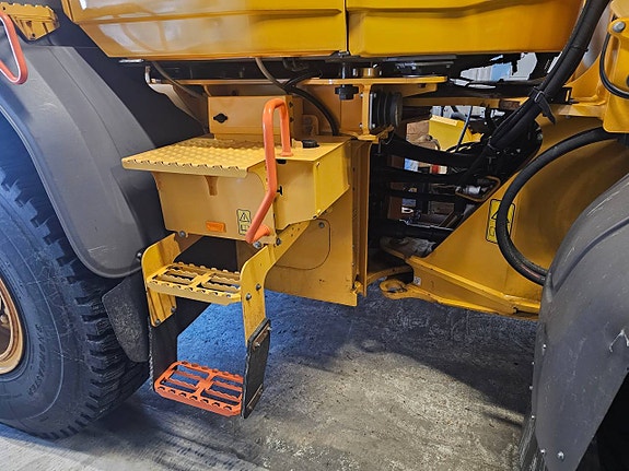 Volvo l70h skevfäste L5 grävsystem byte  L60h skevfäste 7 of 10