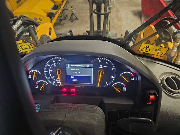Volvo l70h skevfäste L5 grävsystem byte  L60h skevfäste 4 of 10
