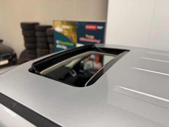 Land Rover Range Rover Sport 13 of 26