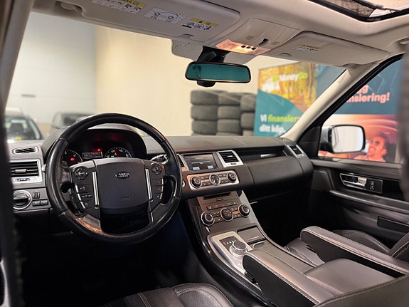 Land Rover Range Rover Sport 16 of 26