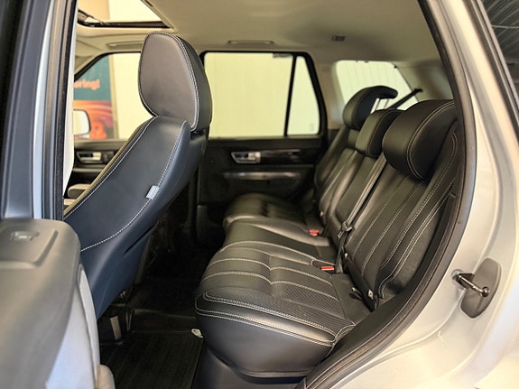 Land Rover Range Rover Sport 14 of 26