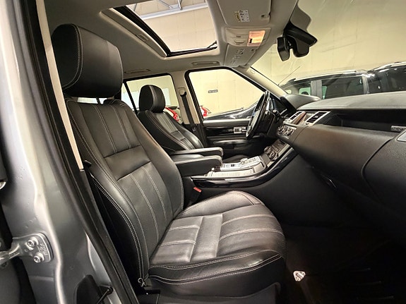 Land Rover Range Rover Sport 18 of 26