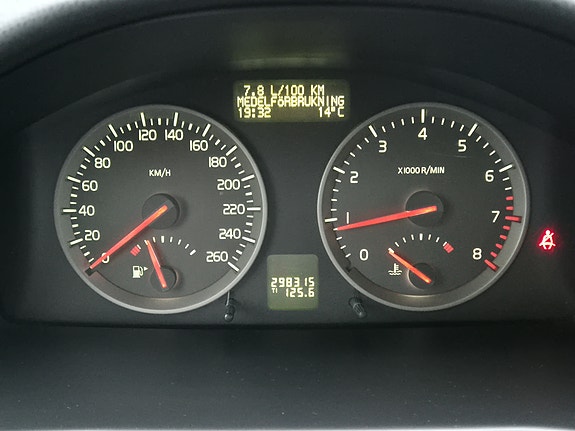 Volvo V50 4 of 16